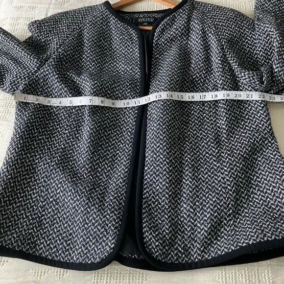 KASPER Black & White Silk and Cotton Blend Open Front Blazer Size 18W - Picture 8 of 12